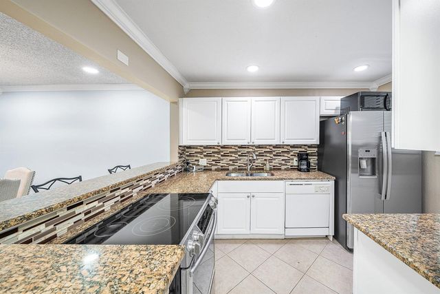 4381 Trevi Court 202, Lake Worth, FL 33467