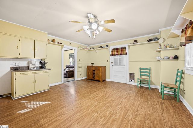 215 Virginia Avenue, Greenville, SC 29611