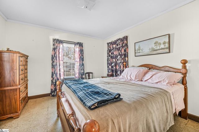 215 Virginia Avenue, Greenville, SC 29611