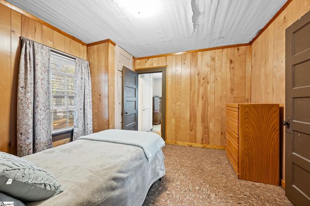 215 Virginia Avenue, Greenville, SC 29611