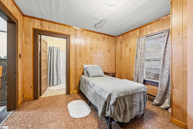 215 Virginia Avenue, Greenville, SC 29611