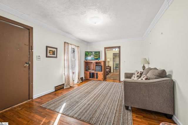 215 Virginia Avenue, Greenville, SC 29611