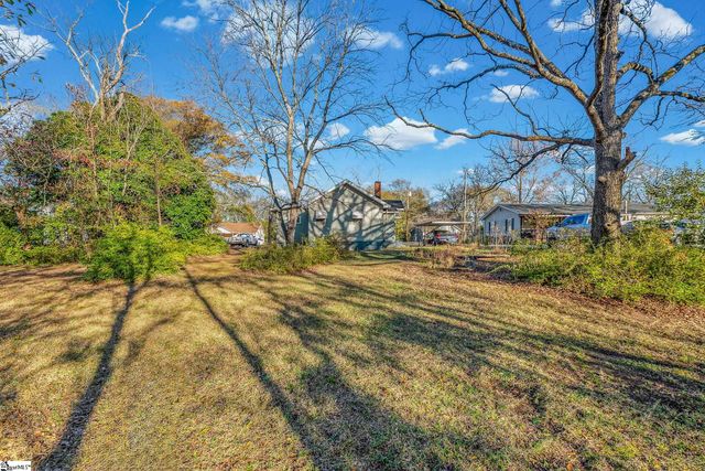 215 Virginia Avenue, Greenville, SC 29611