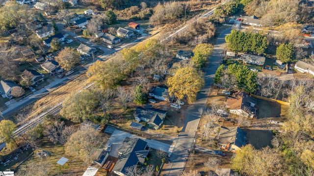 215 Virginia Avenue, Greenville, SC 29611