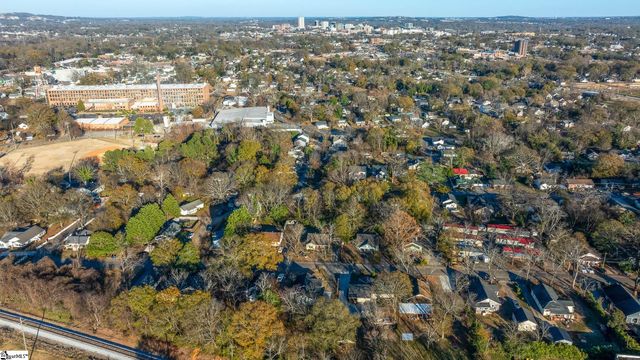 215 Virginia Avenue, Greenville, SC 29611