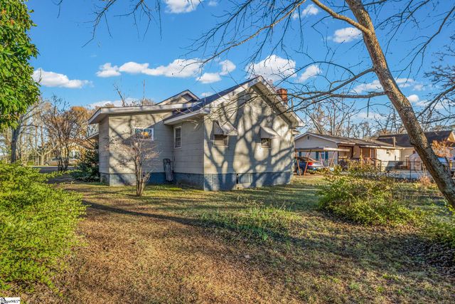 215 Virginia Avenue, Greenville, SC 29611