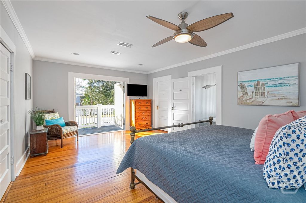Image 11 of property listing at 1115 Jones Avenue, Tybee Island, GA 31328