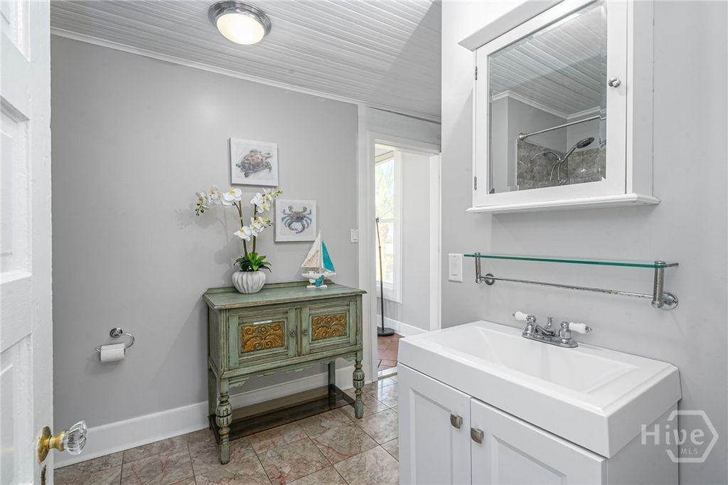 Image 15 of property listing at 1115 Jones Avenue, Tybee Island, GA 31328