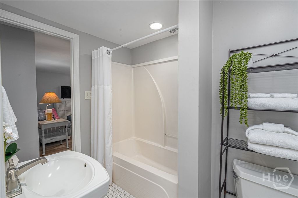 Image 32 of property listing at 1115 Jones Avenue, Tybee Island, GA 31328