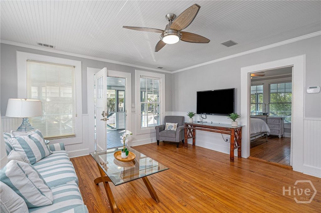 Image 4 of property listing at 1115 Jones Avenue, Tybee Island, GA 31328