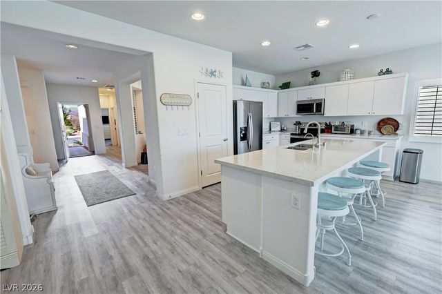 5675 East La Campana Drive, Pahrump, NV 89061