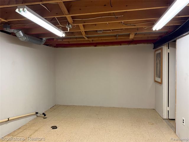 8401 18 Mile Road 241, Sterling Heights, MI 48313