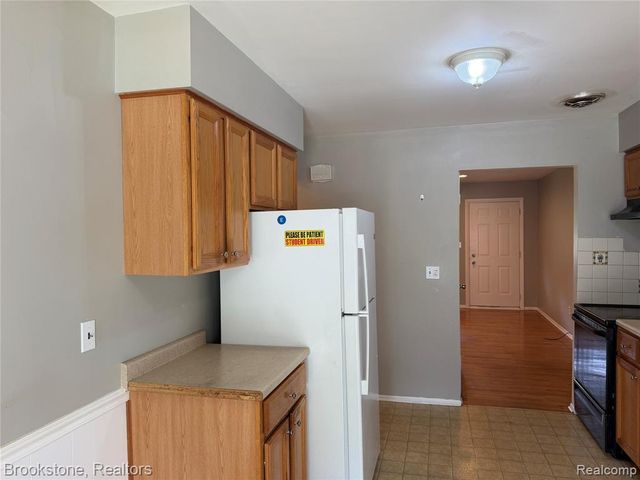 8401 18 Mile Road 241, Sterling Heights, MI 48313