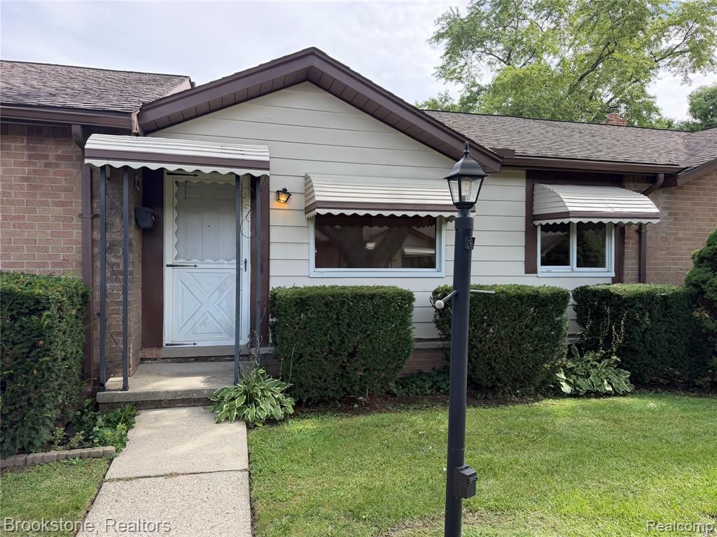 8401 18 Mile Road 241, Sterling Heights, MI 48313