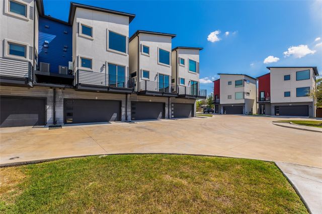 1417 Kramer LN 9, Austin, TX 78758