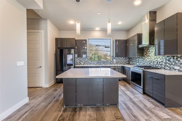 1417 Kramer LN 9, Austin, TX 78758