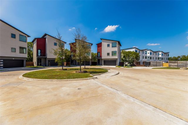 1417 Kramer LN 9, Austin, TX 78758