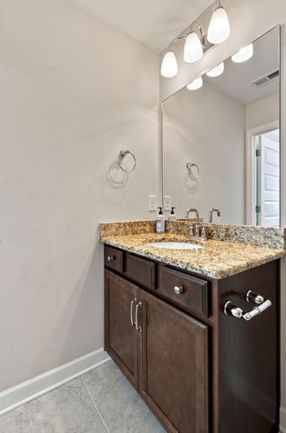 7534 Station Dr, Nashville, TN 37221