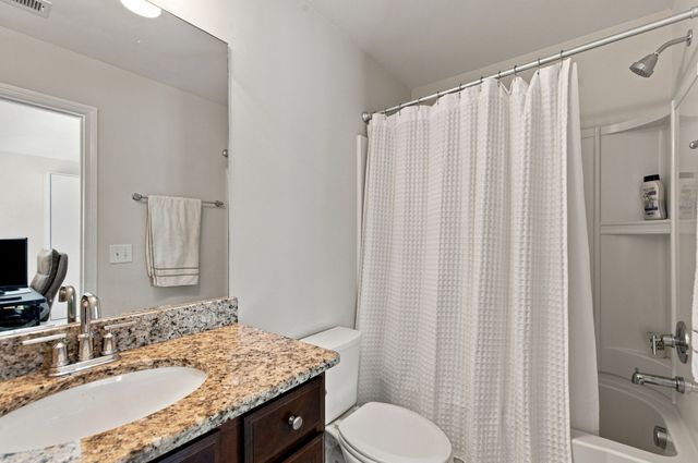 7534 Station Dr, Nashville, TN 37221