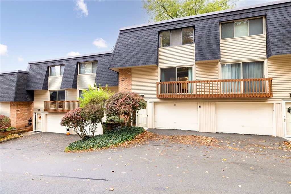 189 Penn Lane, Penfield, NY 14625