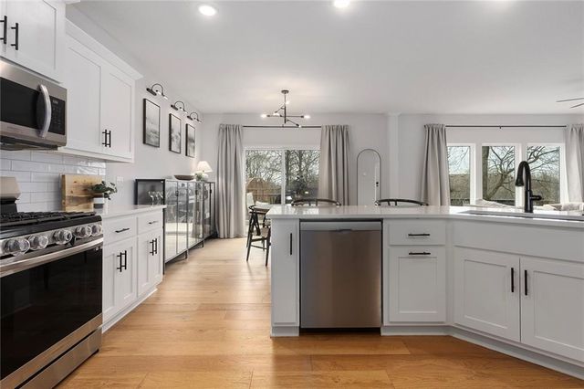 8507 N Elmwood Court, Kansas City, MO 64156