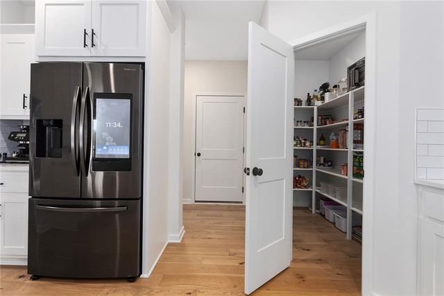 8507 N Elmwood Court, Kansas City, MO 64156