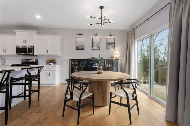 8507 N Elmwood Court, Kansas City, MO 64156