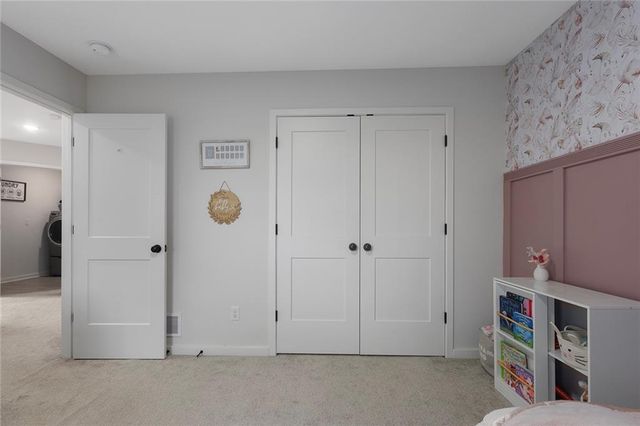 8507 N Elmwood Court, Kansas City, MO 64156