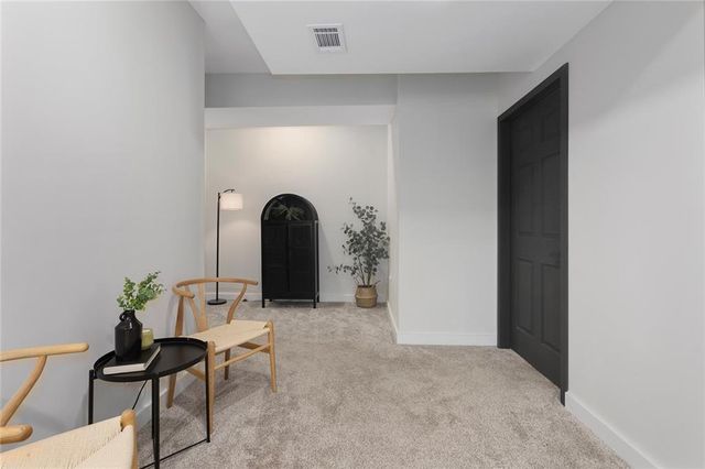 8507 N Elmwood Court, Kansas City, MO 64156