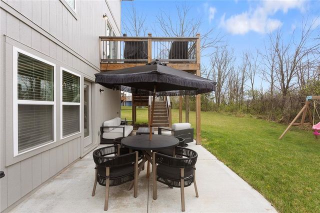 8507 N Elmwood Court, Kansas City, MO 64156