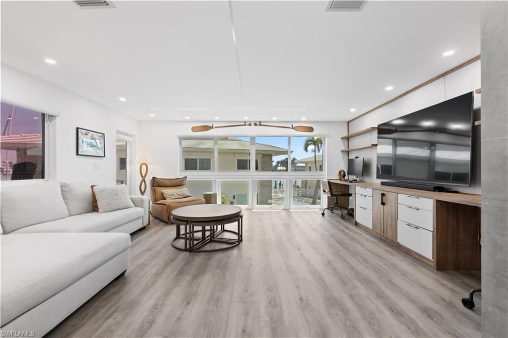 2500 Gulf Shore BLVD N N7, NAPLES, FL 34103 — photo 2