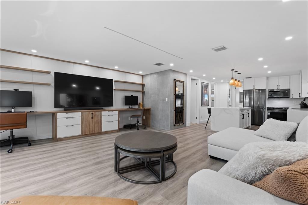 2500 Gulf Shore BLVD N N7, NAPLES, FL 34103 — photo 5