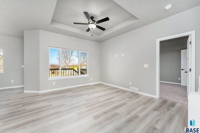 6813 W Viola Ct Court, Sioux Falls, SD 57107