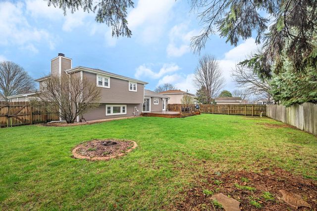 1111 Harvest Drive, Shorewood, IL 60404