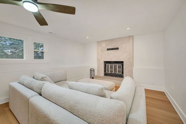 1111 Harvest Drive, Shorewood, IL 60404