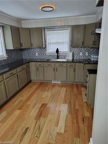 153 Hooker Trail, Mount Airy, NC 27030