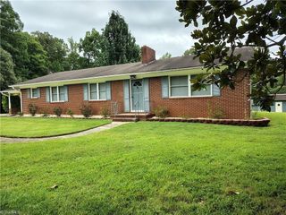 153 Hooker Trail, Mount Airy, NC 27030