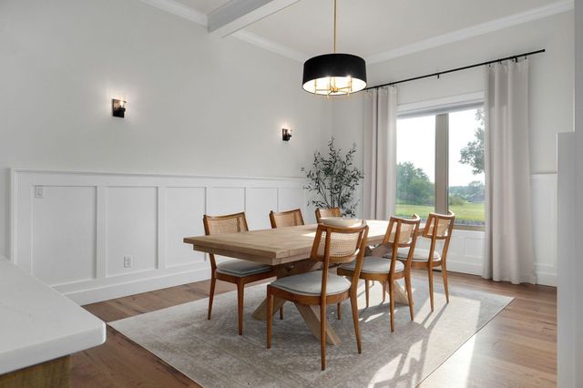 856 E Edenmore Circle, Nixa, MO 65714