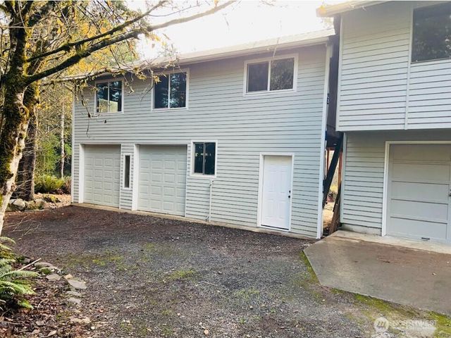 1412 Centralia Alpha Road, Chehalis, WA 98532