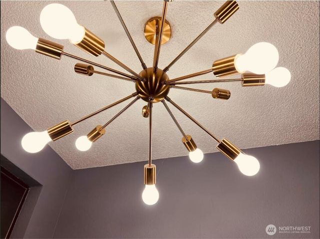 1412 Centralia Alpha Road, Chehalis, WA 98532