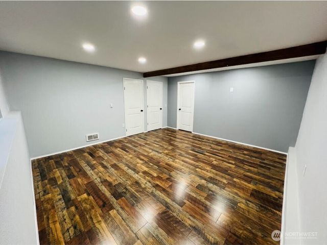 1412 Centralia Alpha Road, Chehalis, WA 98532