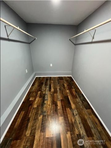 1412 Centralia Alpha Road, Chehalis, WA 98532