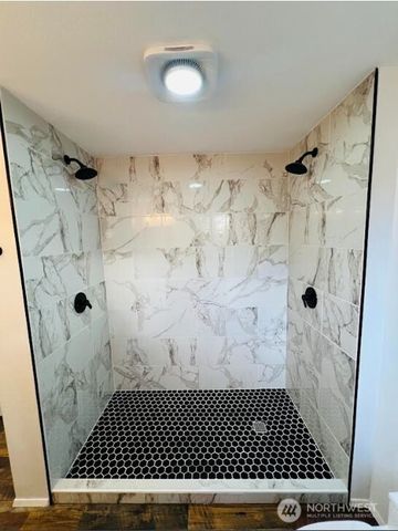 1412 Centralia Alpha Road, Chehalis, WA 98532