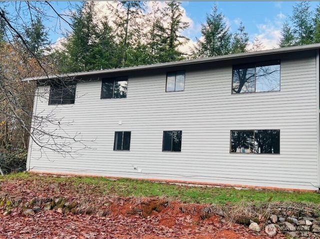 1412 Centralia Alpha Road, Chehalis, WA 98532