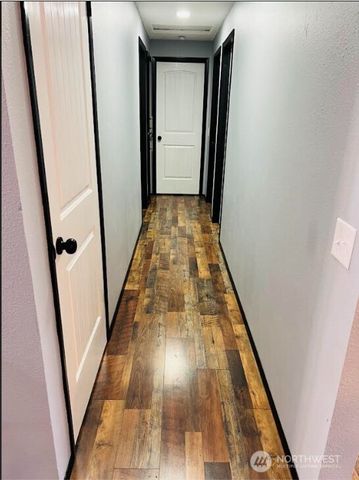 1412 Centralia Alpha Road, Chehalis, WA 98532