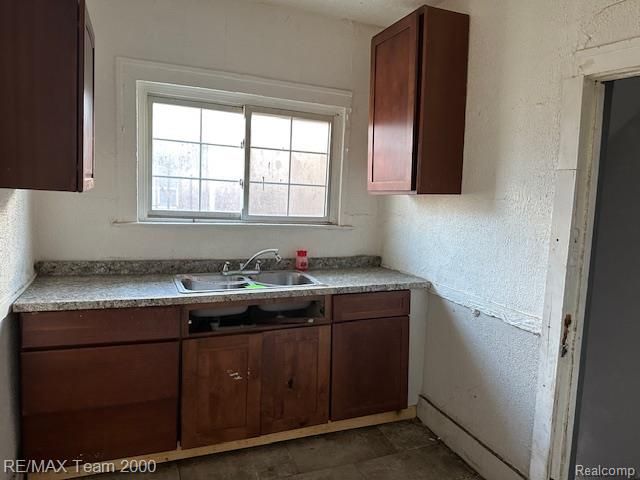 4249 Elmhurst Street, Detroit, MI 48204