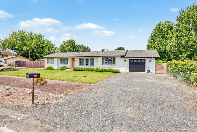 120 Neila Lane, Grants Pass, OR 97527