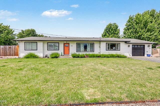 120 Neila Lane, Grants Pass, OR 97527