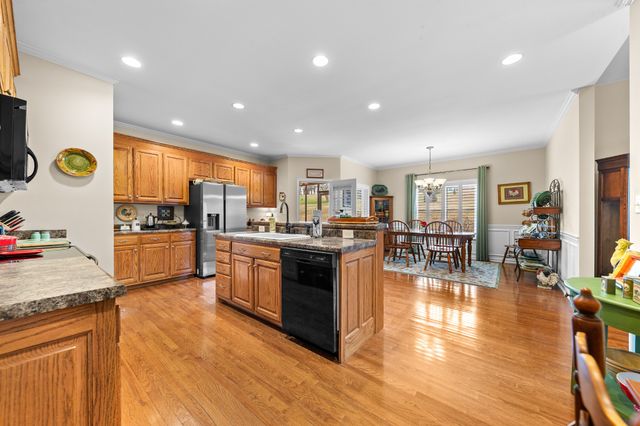 745 Brookside Dr, Lewisburg, TN 37091