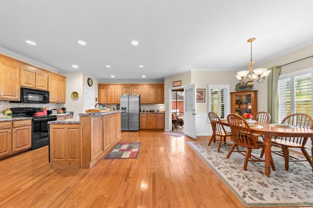 745 Brookside Dr, Lewisburg, TN 37091